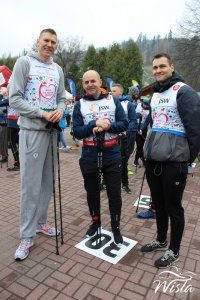 Cezary Trybański wraz ze swoimi sportowymi towarzyszami